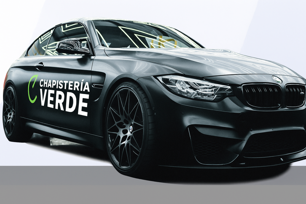 coche tuneado con logo